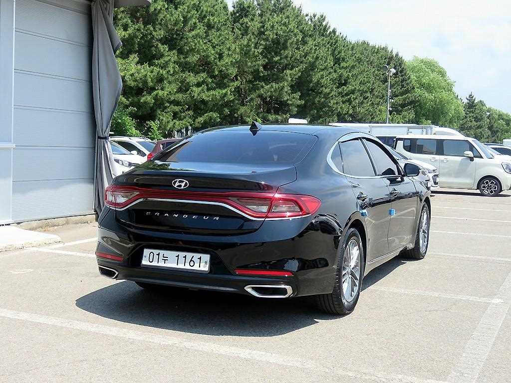 HYUNDAI Grandeur - Vista 4
