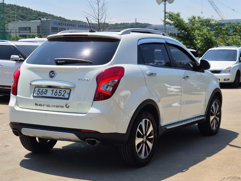 Ssangyong Korando - Vista 4