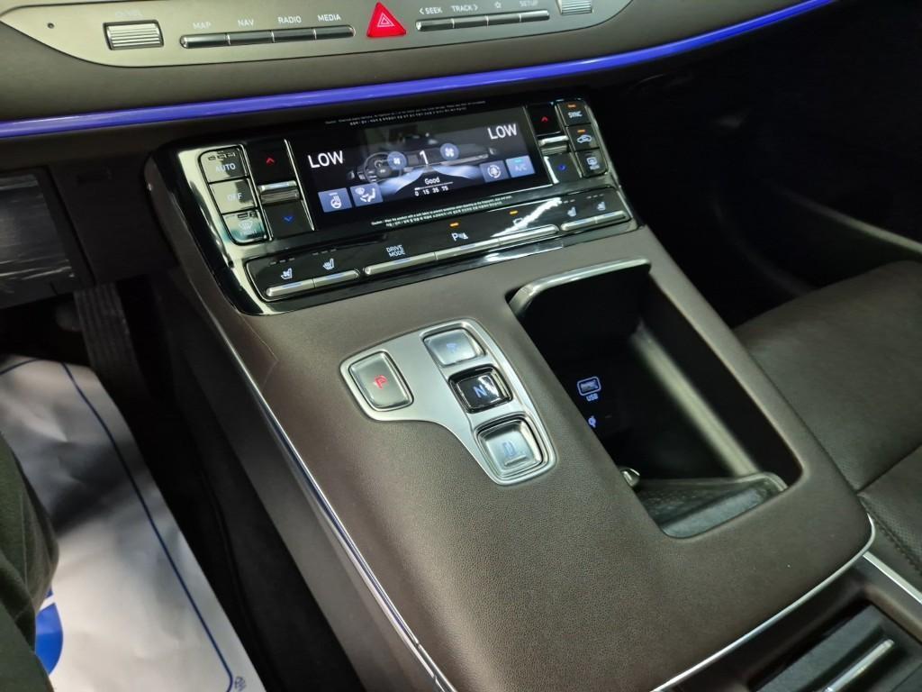 HYUNDAI Grandeur - Vista 8