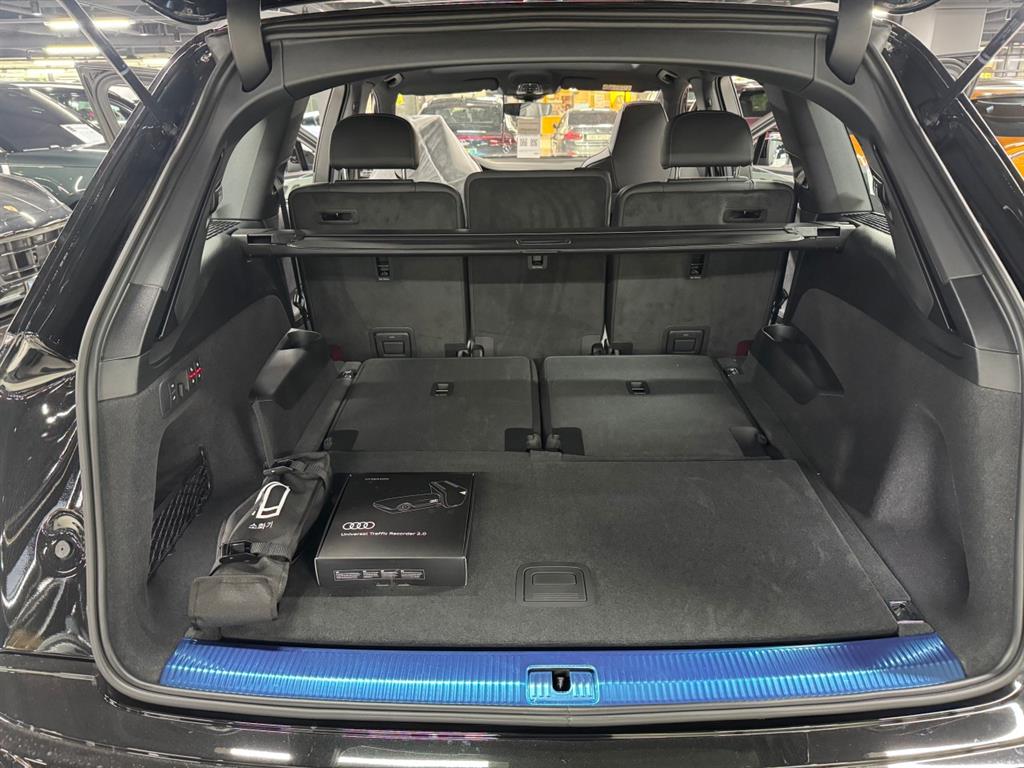 Audi Q7 - Vista 12
