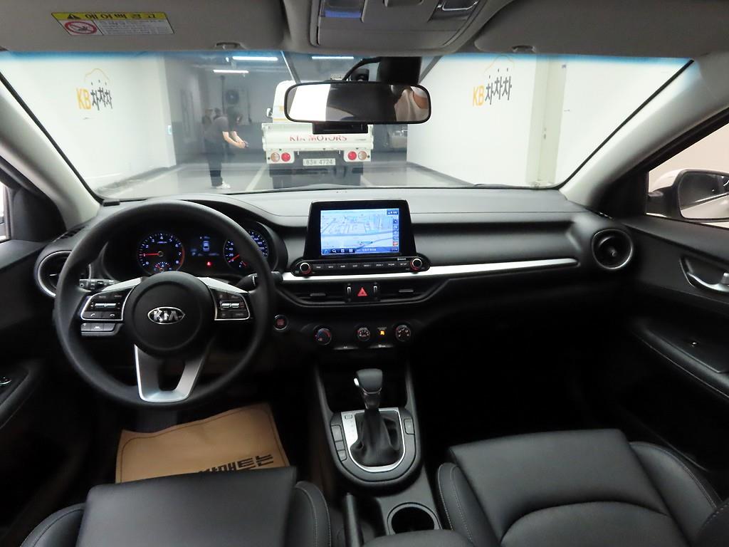 KIA K3 - Vista 6