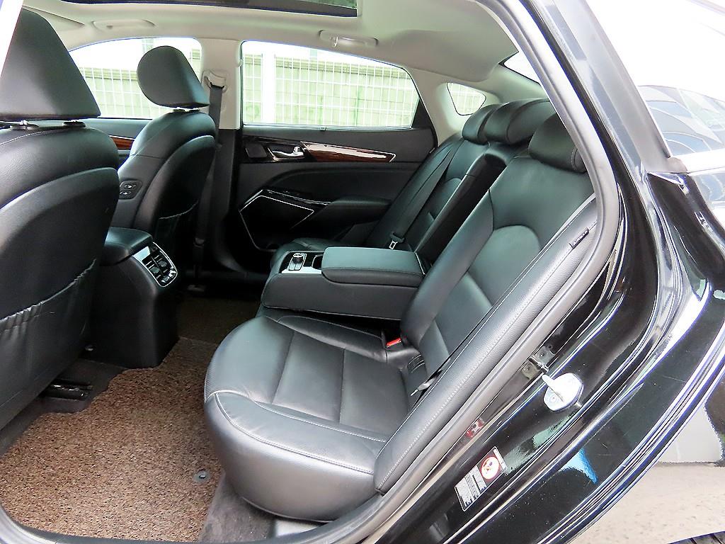 KIA K7 - Vista 6