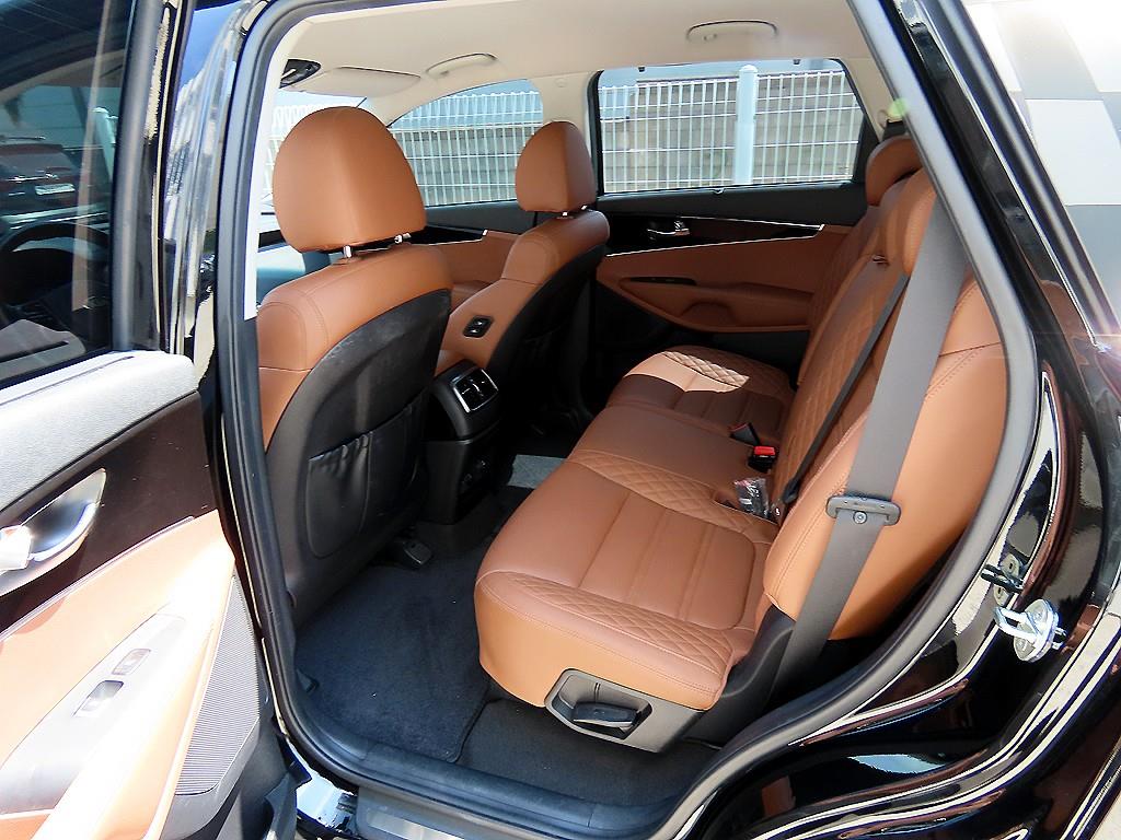 KIA Sorento - Vista 6