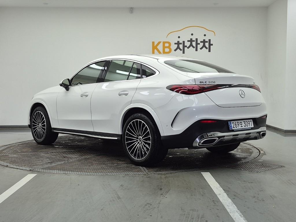 Mercedes Benz GLC Class - Vista 3
