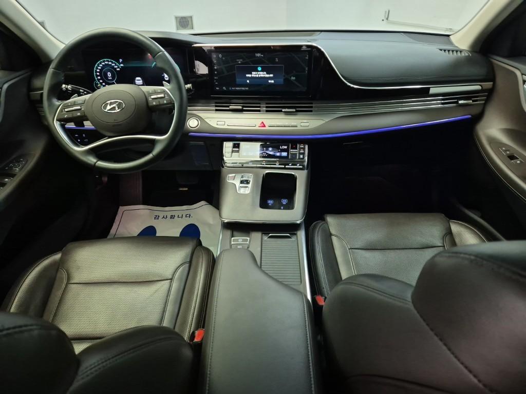 HYUNDAI Grandeur - Vista 7