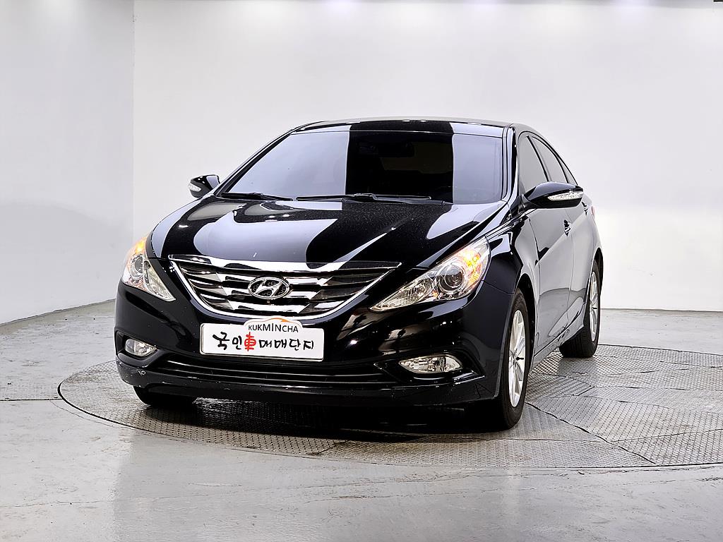HYUNDAI Sonata - Vista 2