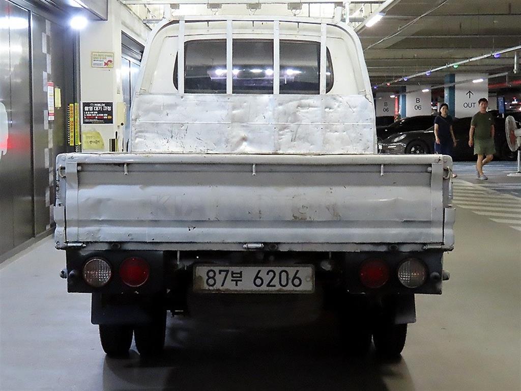 Small Truck Cargo (small) - Vista 5