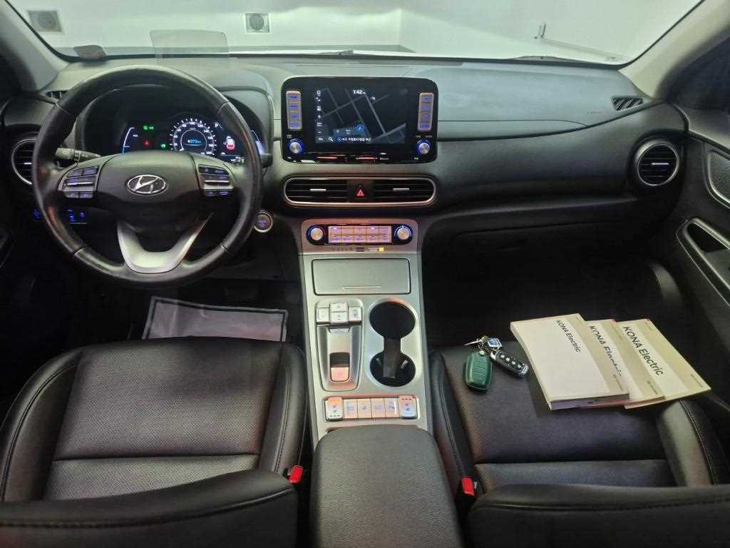 HYUNDAI Kona - Vista 7