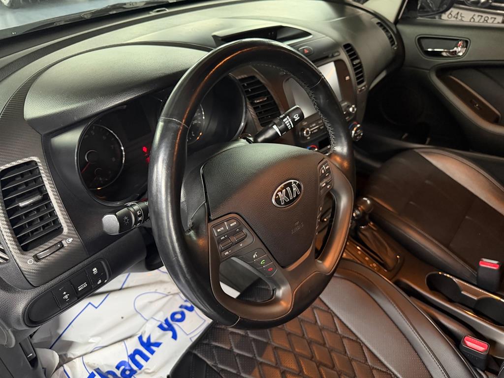 KIA K3 - Vista 11