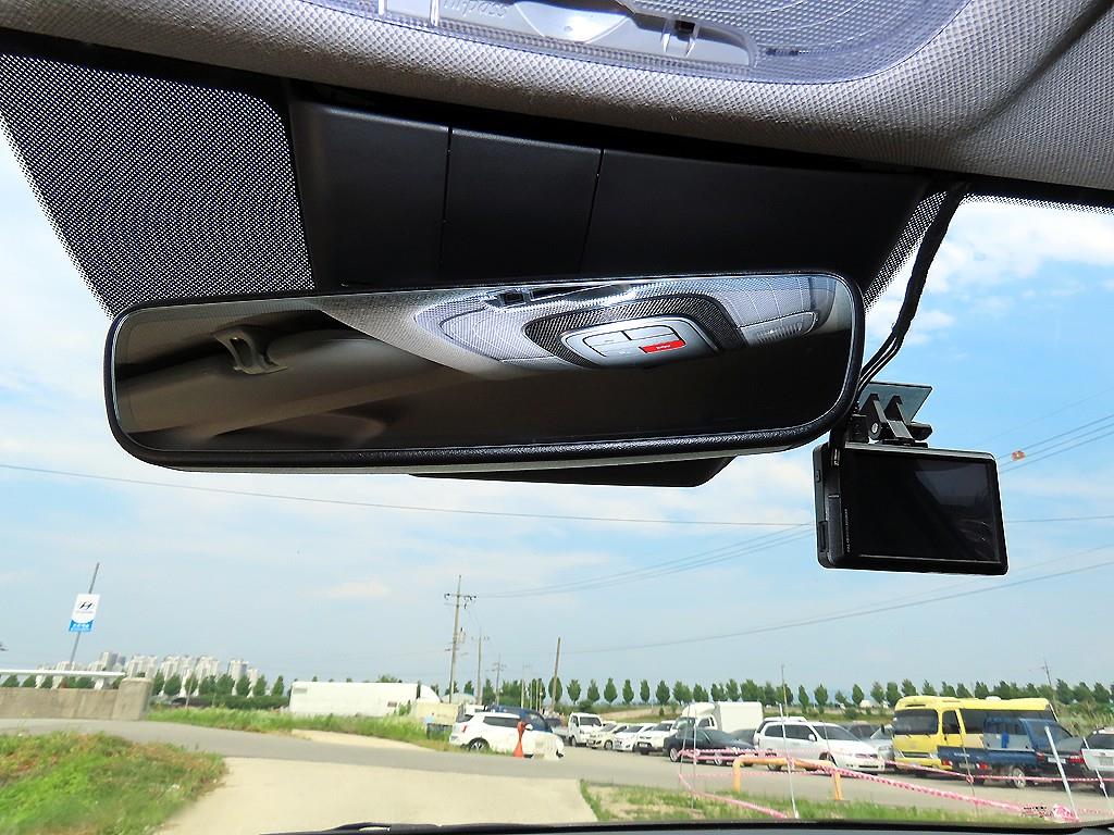 HYUNDAI Avante - Vista 12