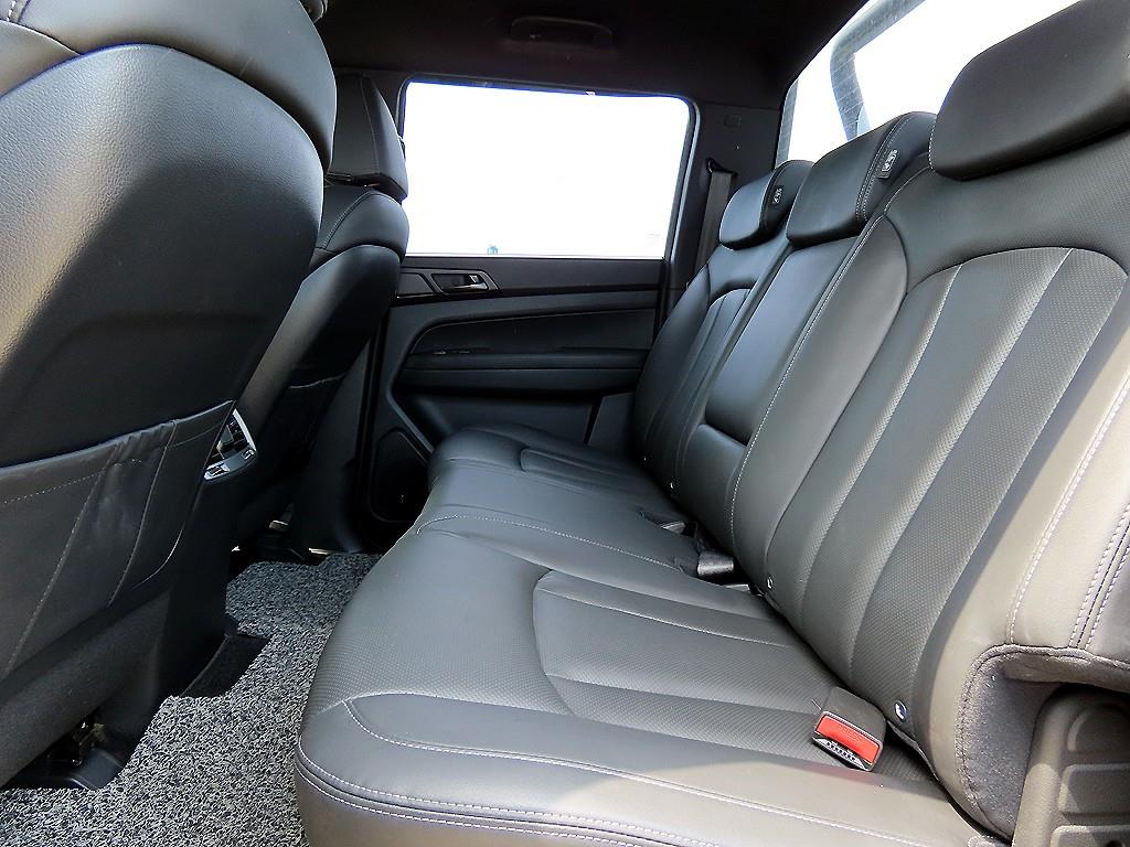 Ssangyong Rexton - Vista 7