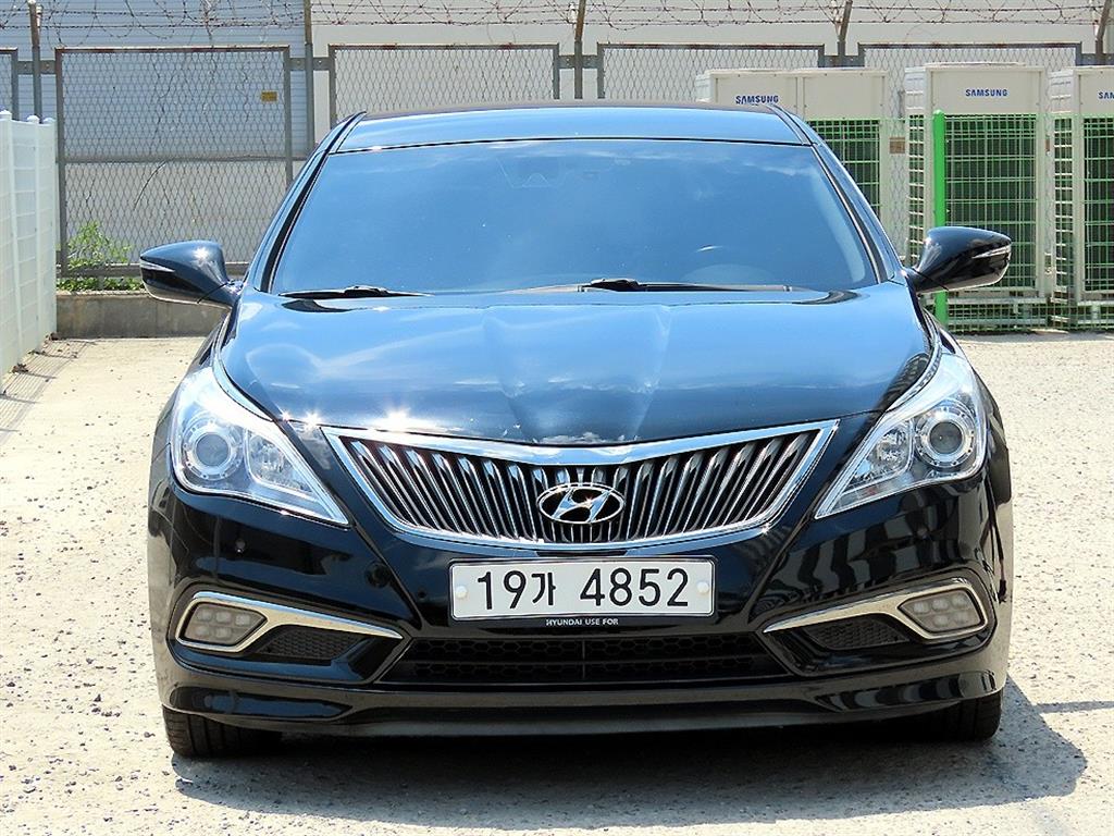 HYUNDAI Grandeur - Vista 2