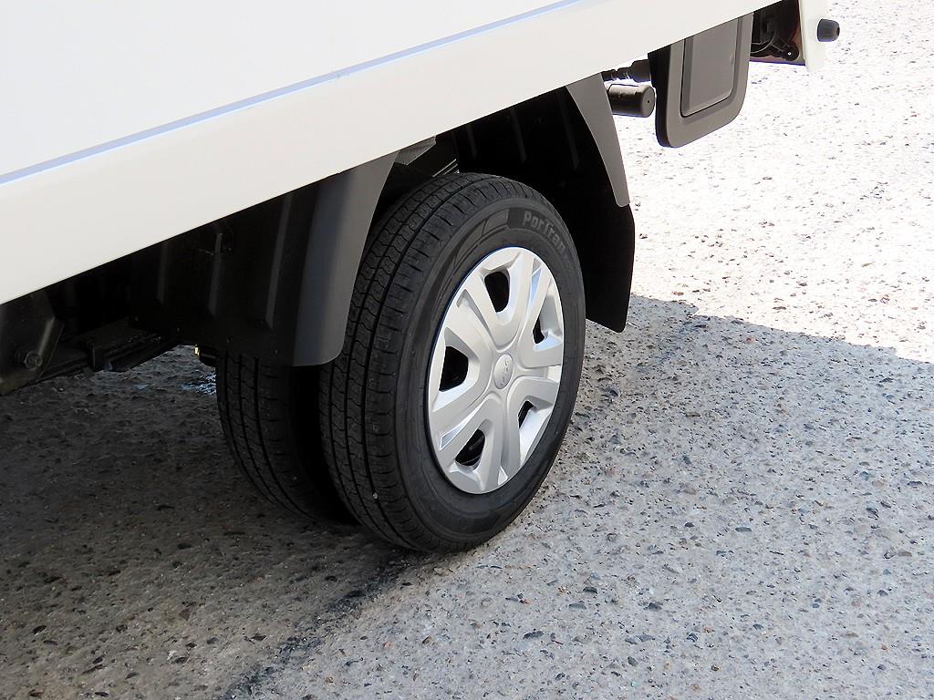 Small Truck Normal Box(High Deck) 2025 Blanco - Importación desde Corea - HF Imports Iquique - Foto 17