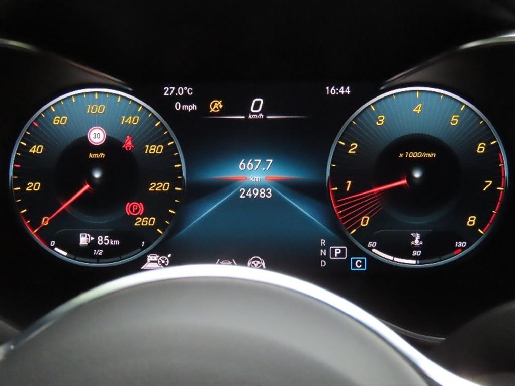 Mercedes Benz GLC Class - Vista 9