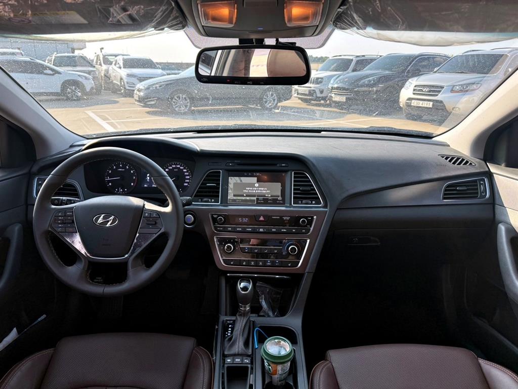 HYUNDAI Sonata - Vista 6