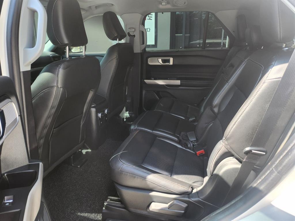 Ford Explorer - Vista 9