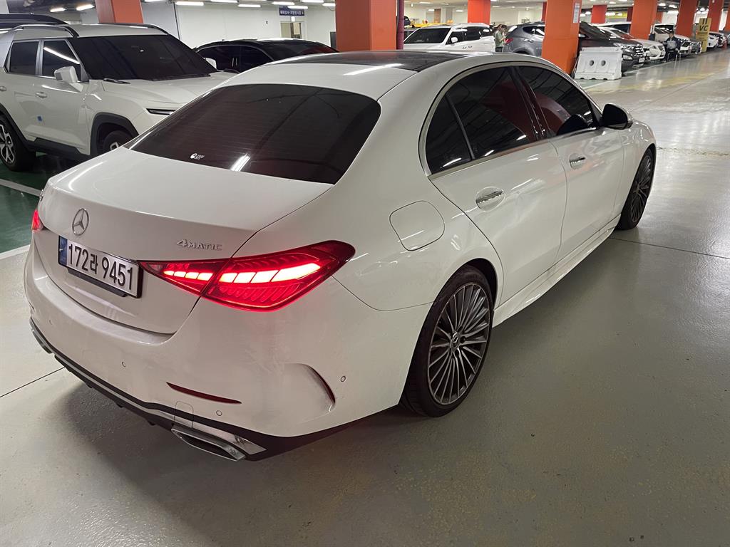 Mercedes Benz C Class - Vista 3