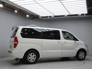 HYUNDAI Starex - Vista 8