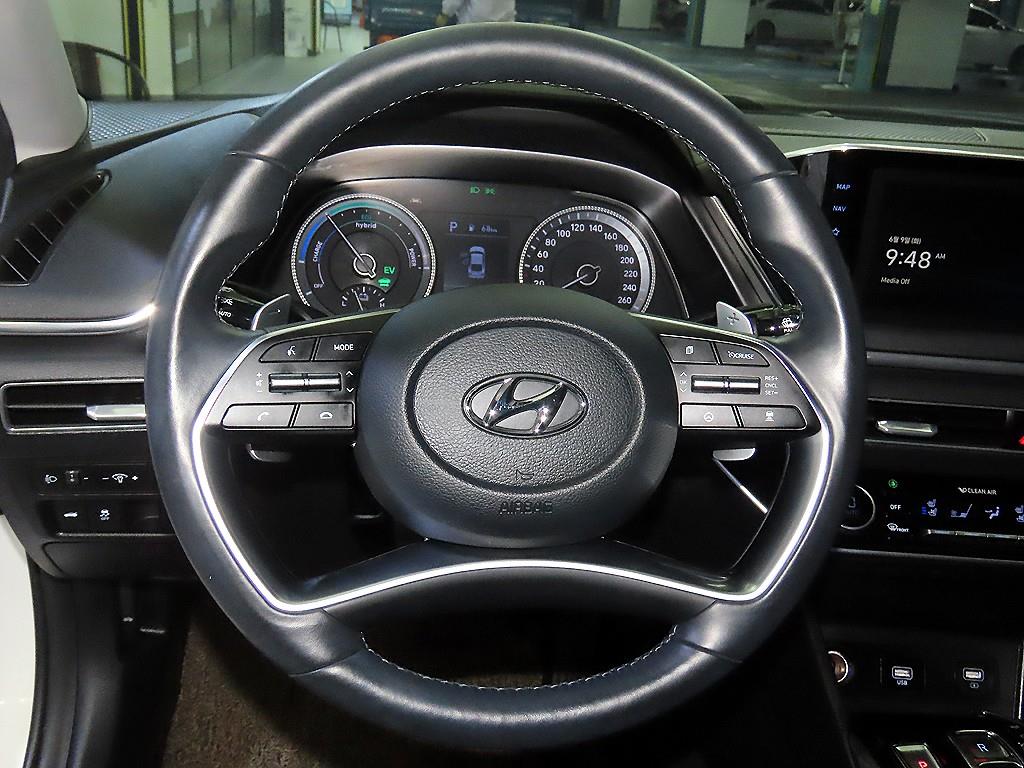 HYUNDAI Sonata - Vista 8