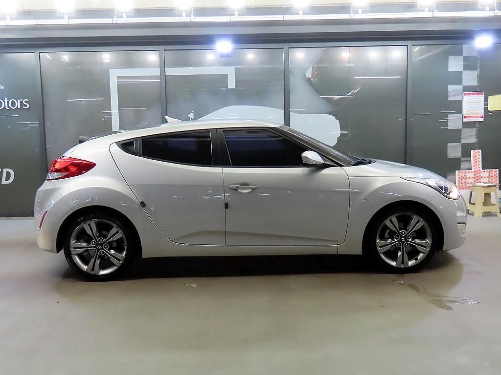 HYUNDAI Veloster - Vista 3