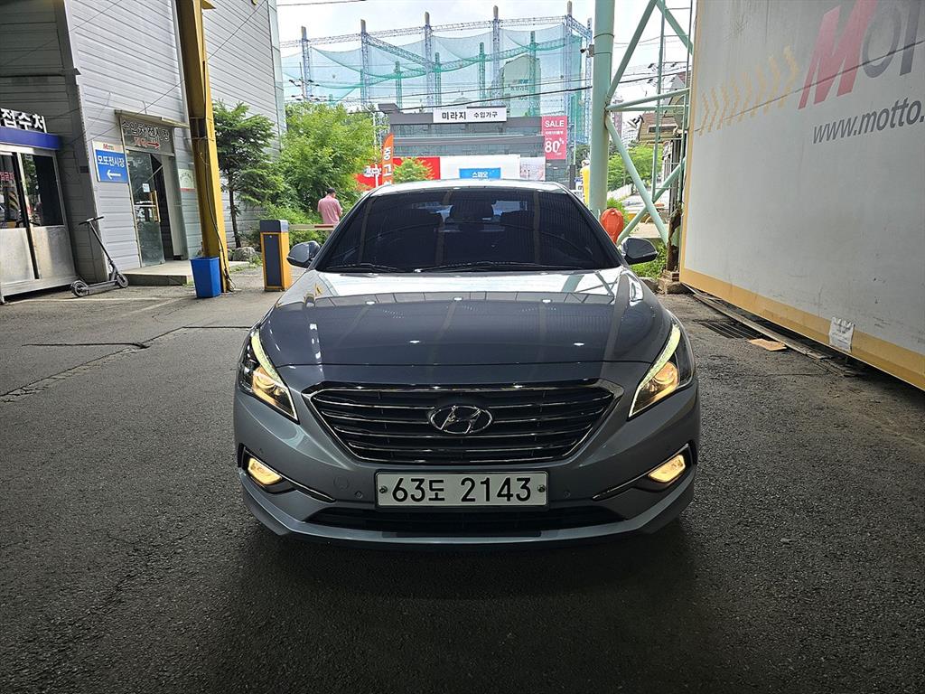 HYUNDAI Sonata - Vista 2