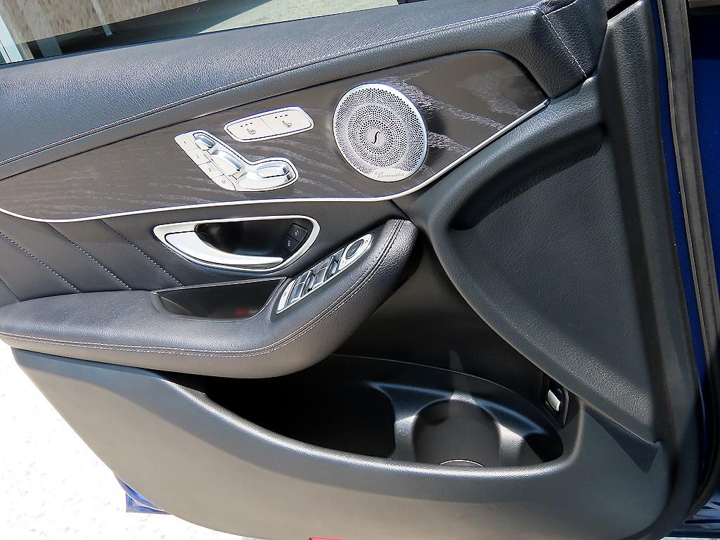 Mercedes Benz GLC Class - Vista 12