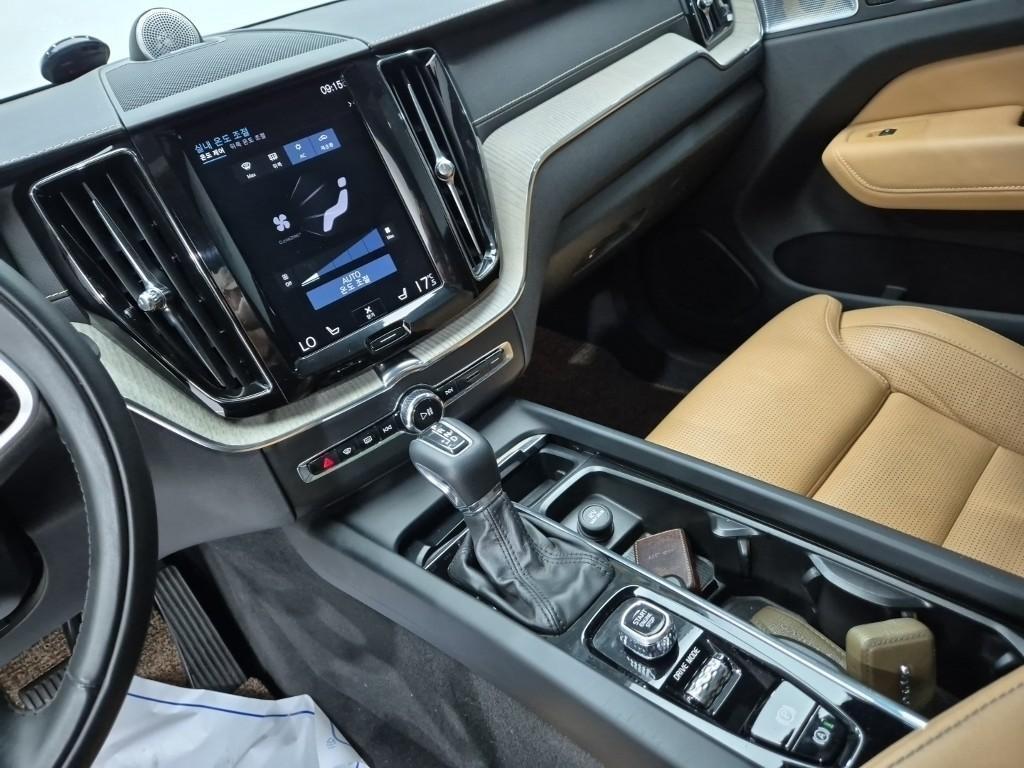 Volvo XC60 - Vista 10