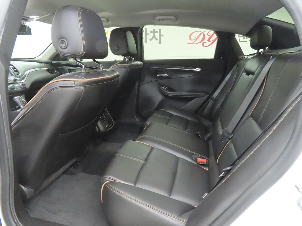 Chevrolet Impala - Vista 6