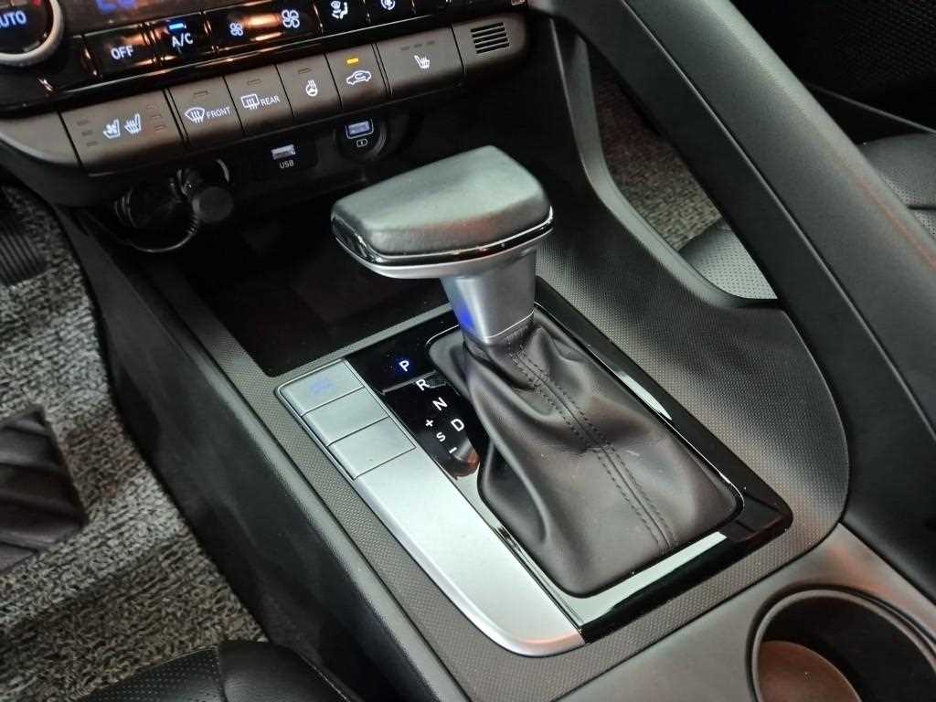 HYUNDAI Avante - Vista 8