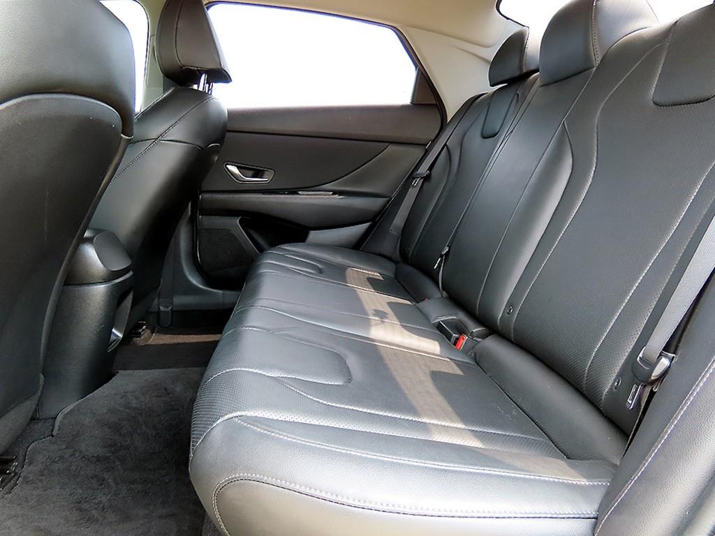 HYUNDAI Avante - Vista 6