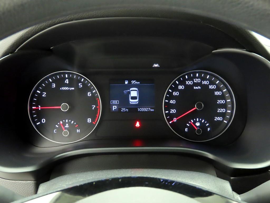 KIA K3 - Vista 5