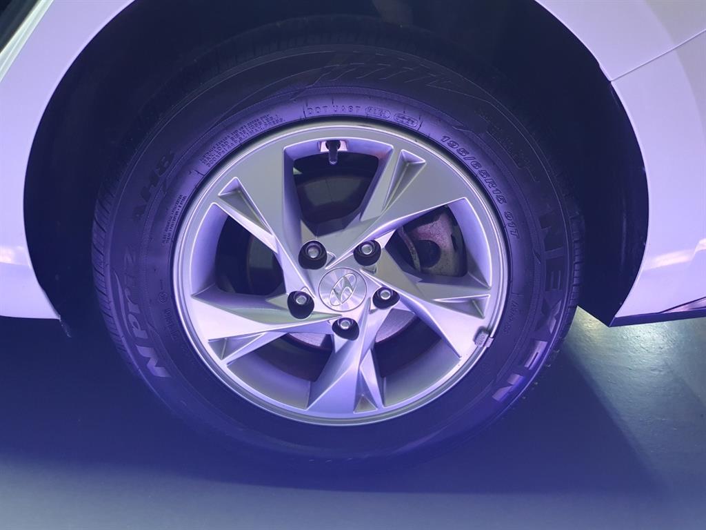 HYUNDAI Avante 2021 Blanco - Importación desde Corea - HF Imports Iquique - Foto 15
