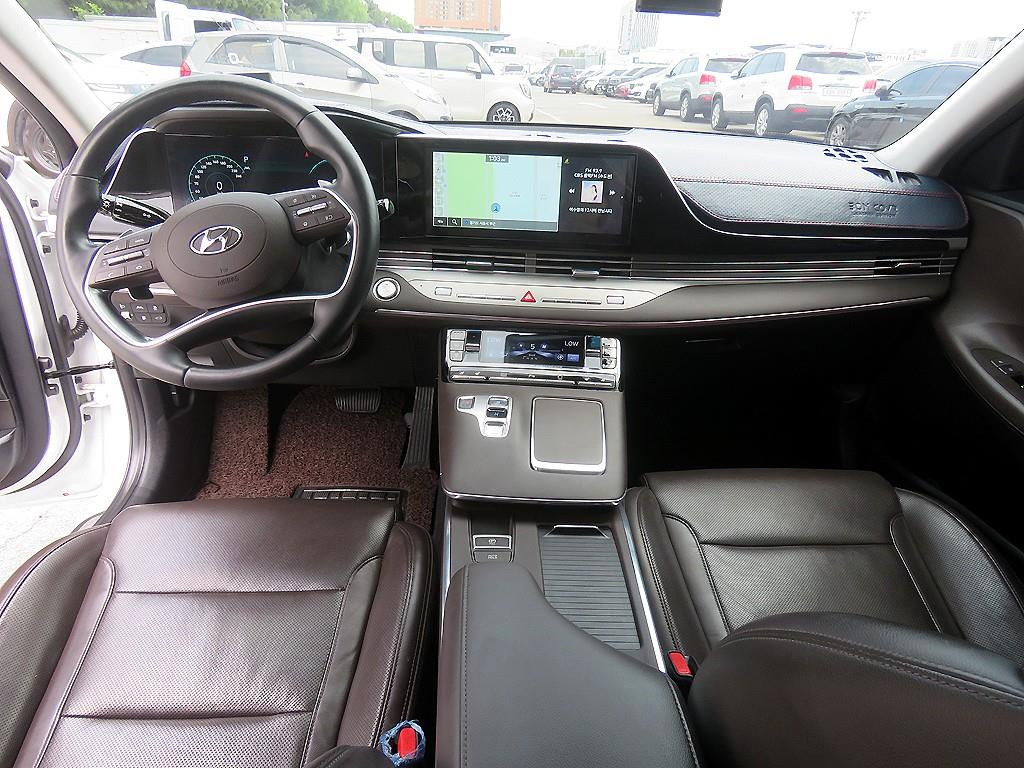 HYUNDAI Grandeur - Vista 8