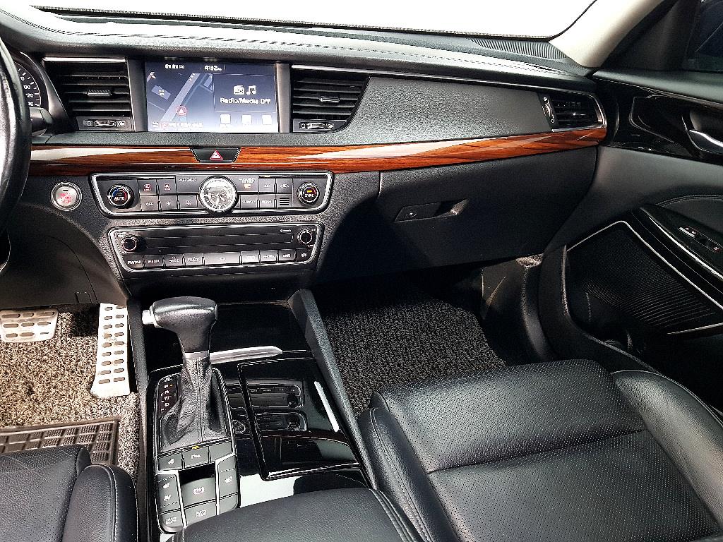 KIA K7 - Vista 10