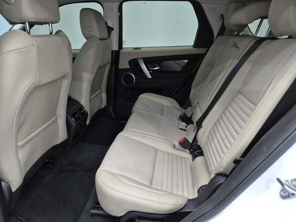 Land Rover Discovery Sports - Vista 12