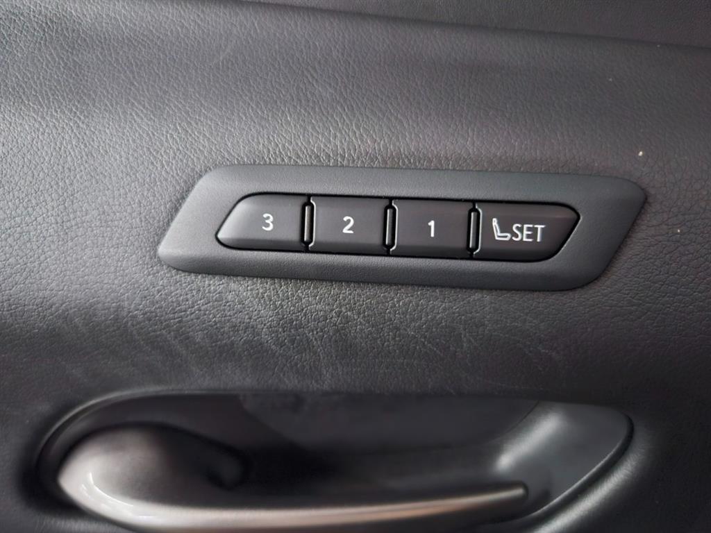 Lexus UX - Vista 11