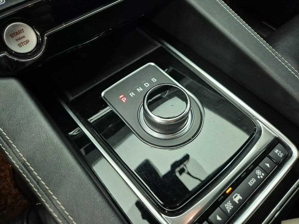Jaguar F-PACE - Vista 8