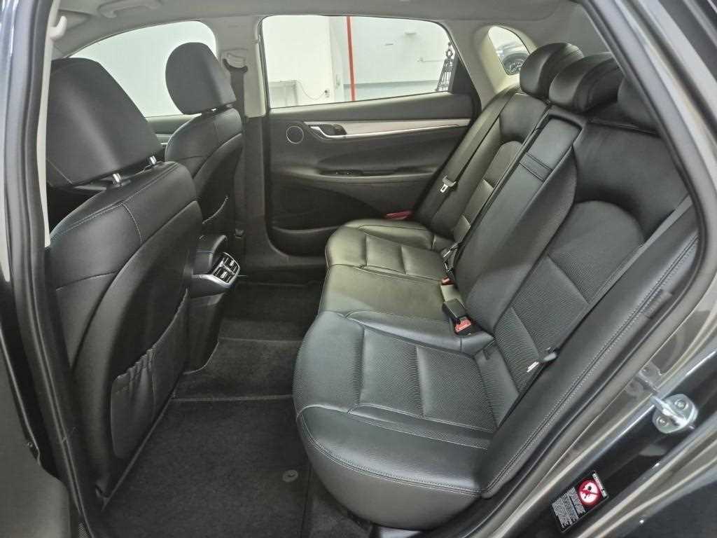HYUNDAI Grandeur - Vista 12