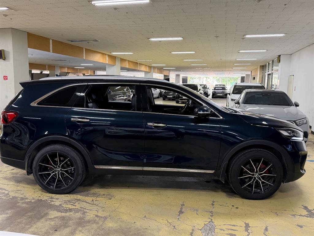 KIA Sorento - Vista 5
