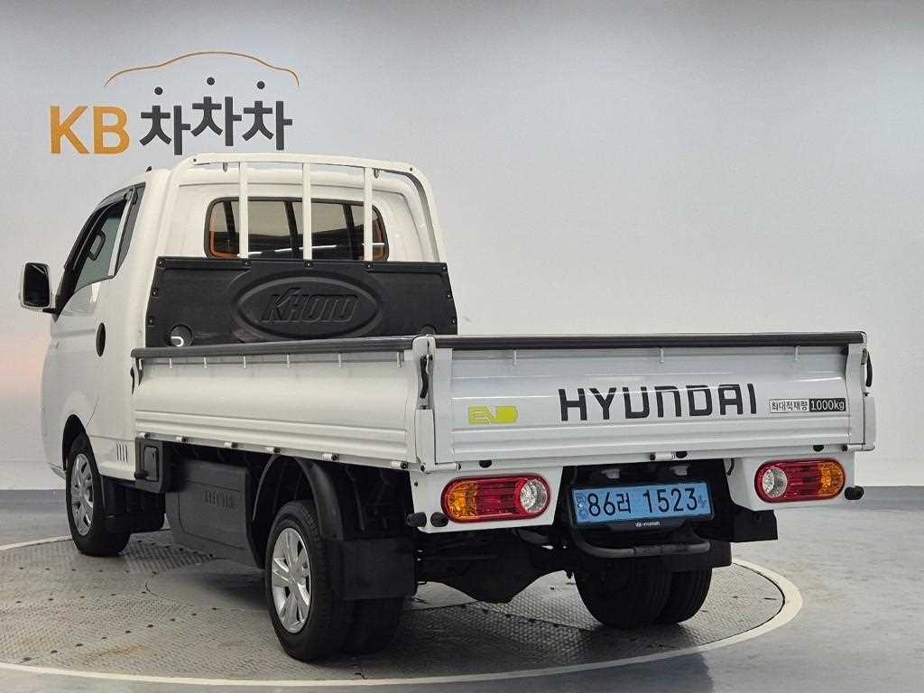 Small Truck Cargo (small) - Vista 2