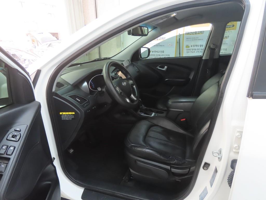 HYUNDAI Tucson - Vista 5