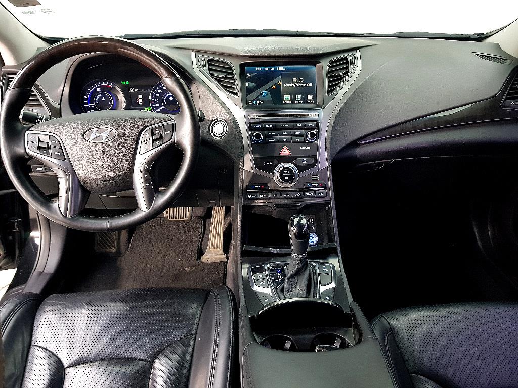 HYUNDAI Grandeur - Vista 5
