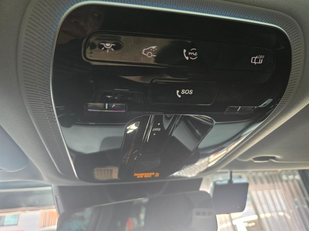 Mercedes Benz E class - Vista 10