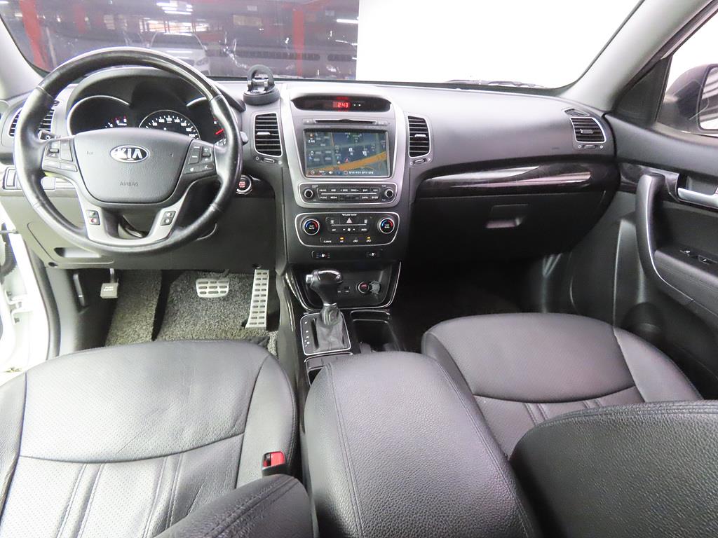 KIA Sorento - Vista 7