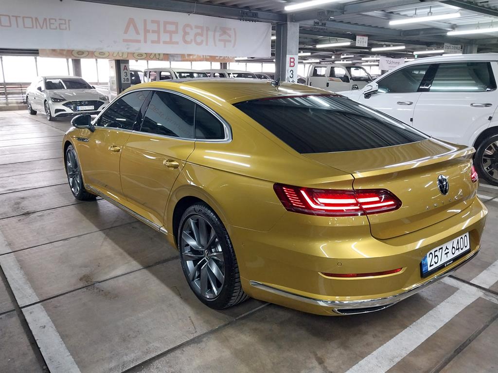 Volkswagen Arteon - Vista 4