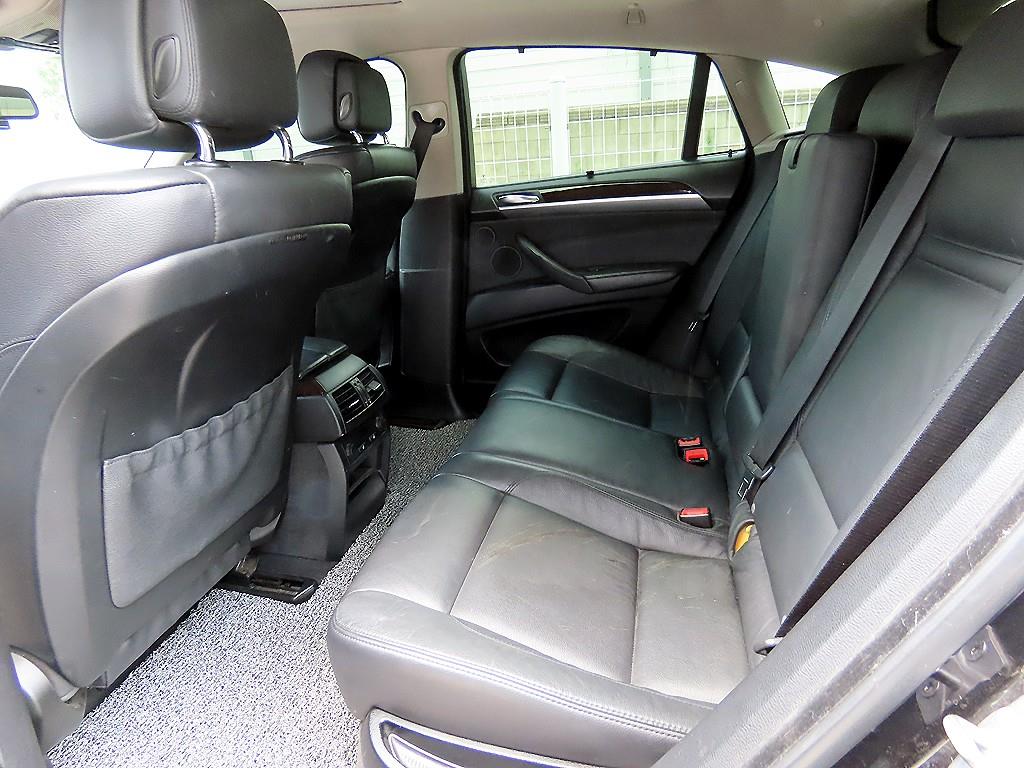 BMW X6 - Vista 6