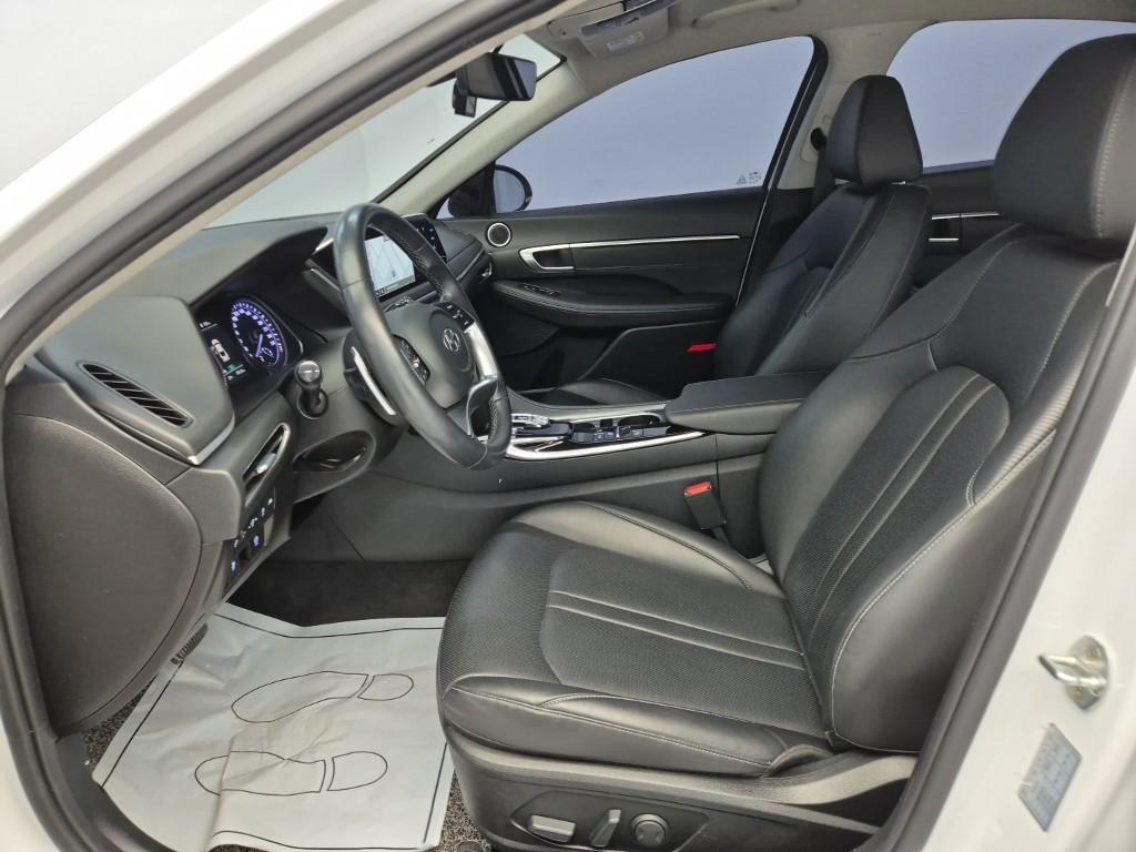 HYUNDAI Sonata - Vista 11