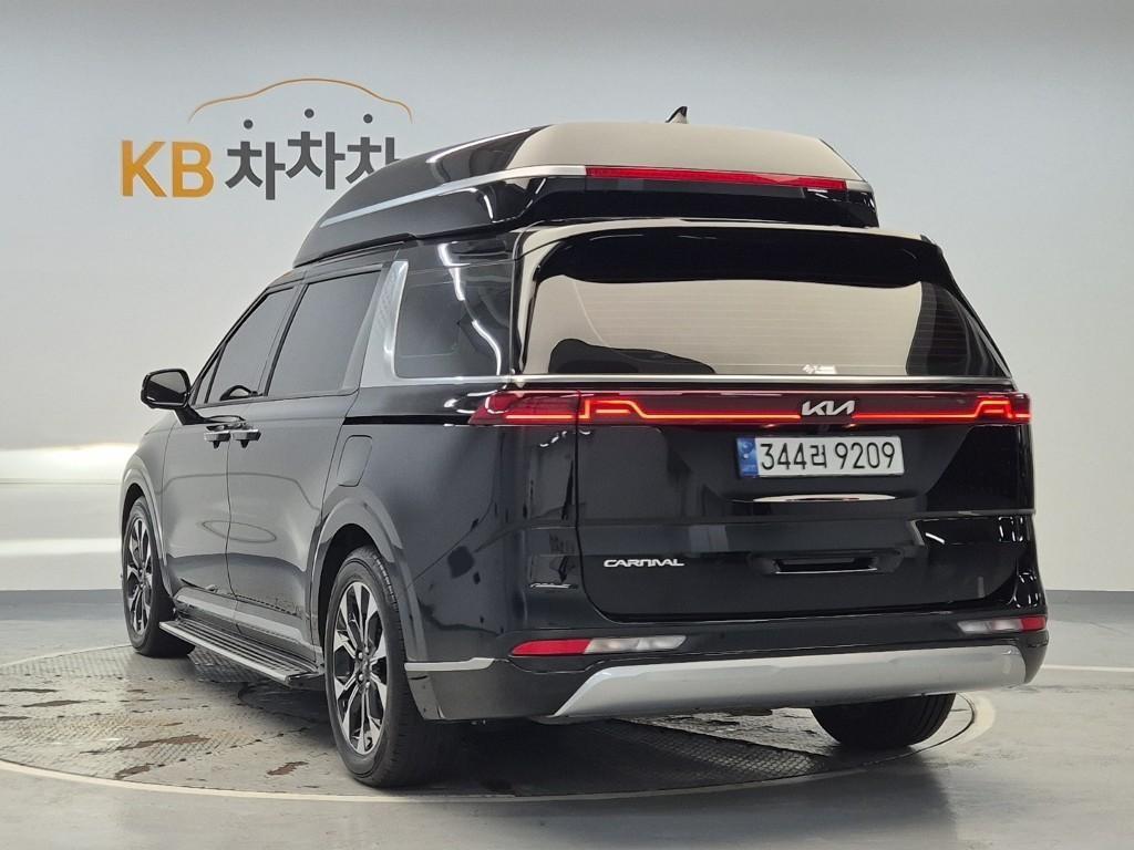 KIA Carnival - Vista 2