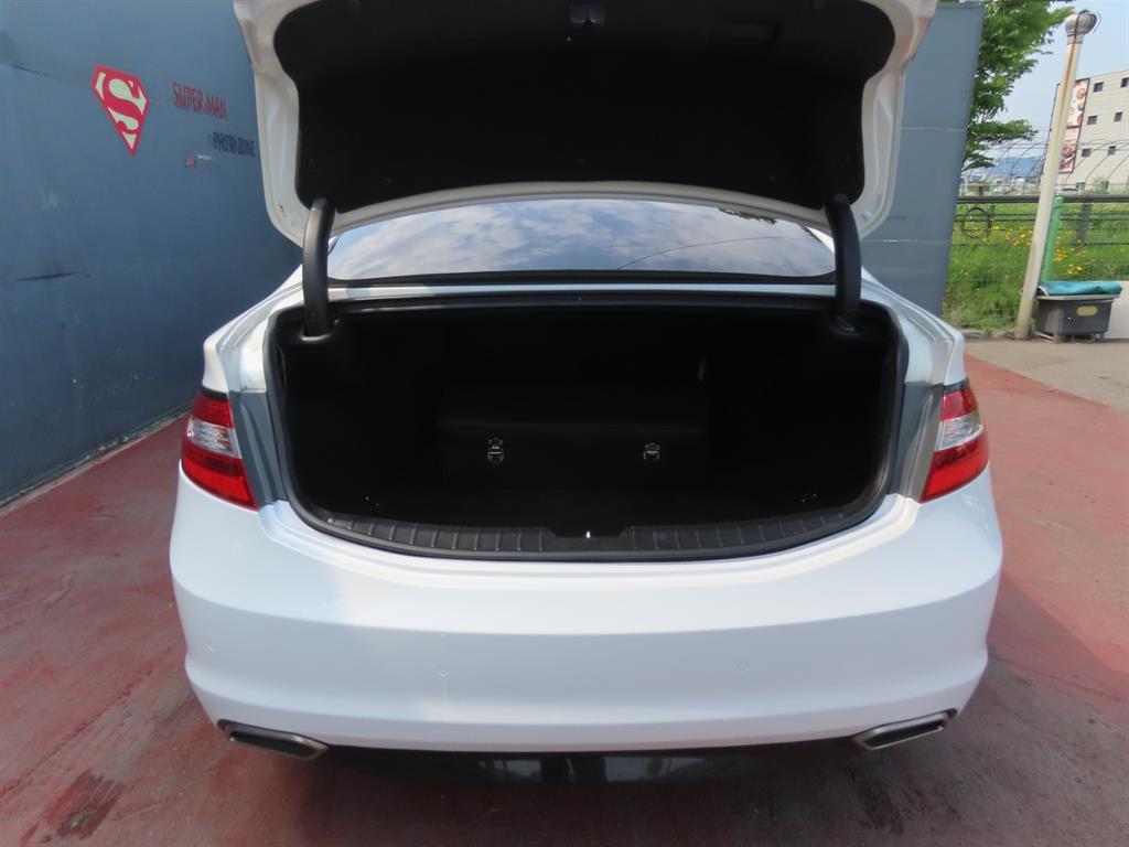 HYUNDAI Grandeur - Vista 9
