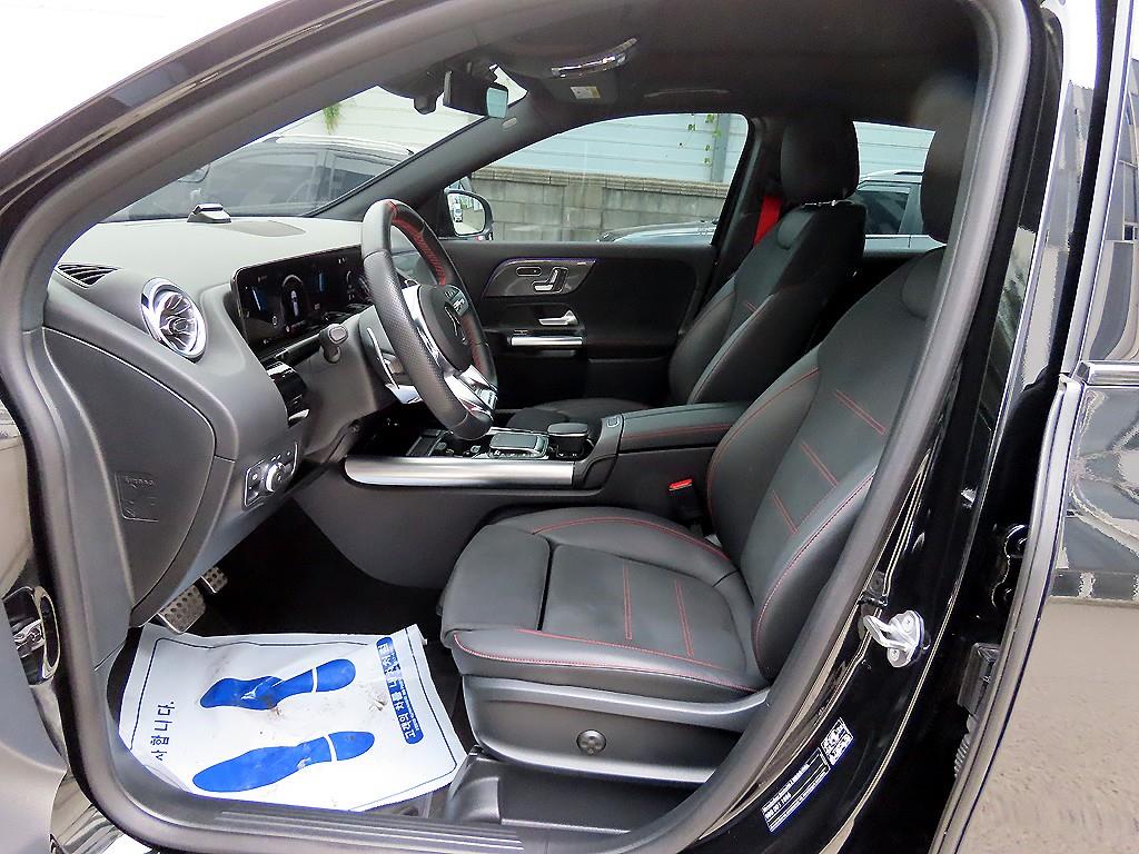 Mercedes Benz GLA Class - Vista 5